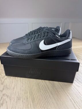 Nike Field General Shoes. New in the box. Size 9.5.